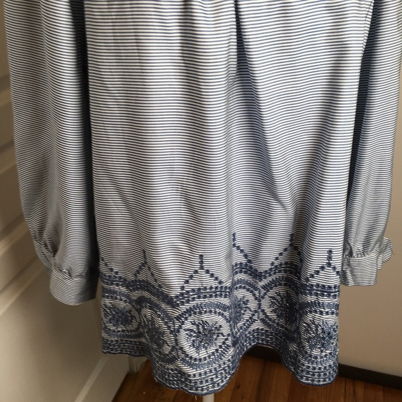 🍑🍑🍑John Paul Richard Blouse.🍑🍑🍑 - Picture 2 of 12